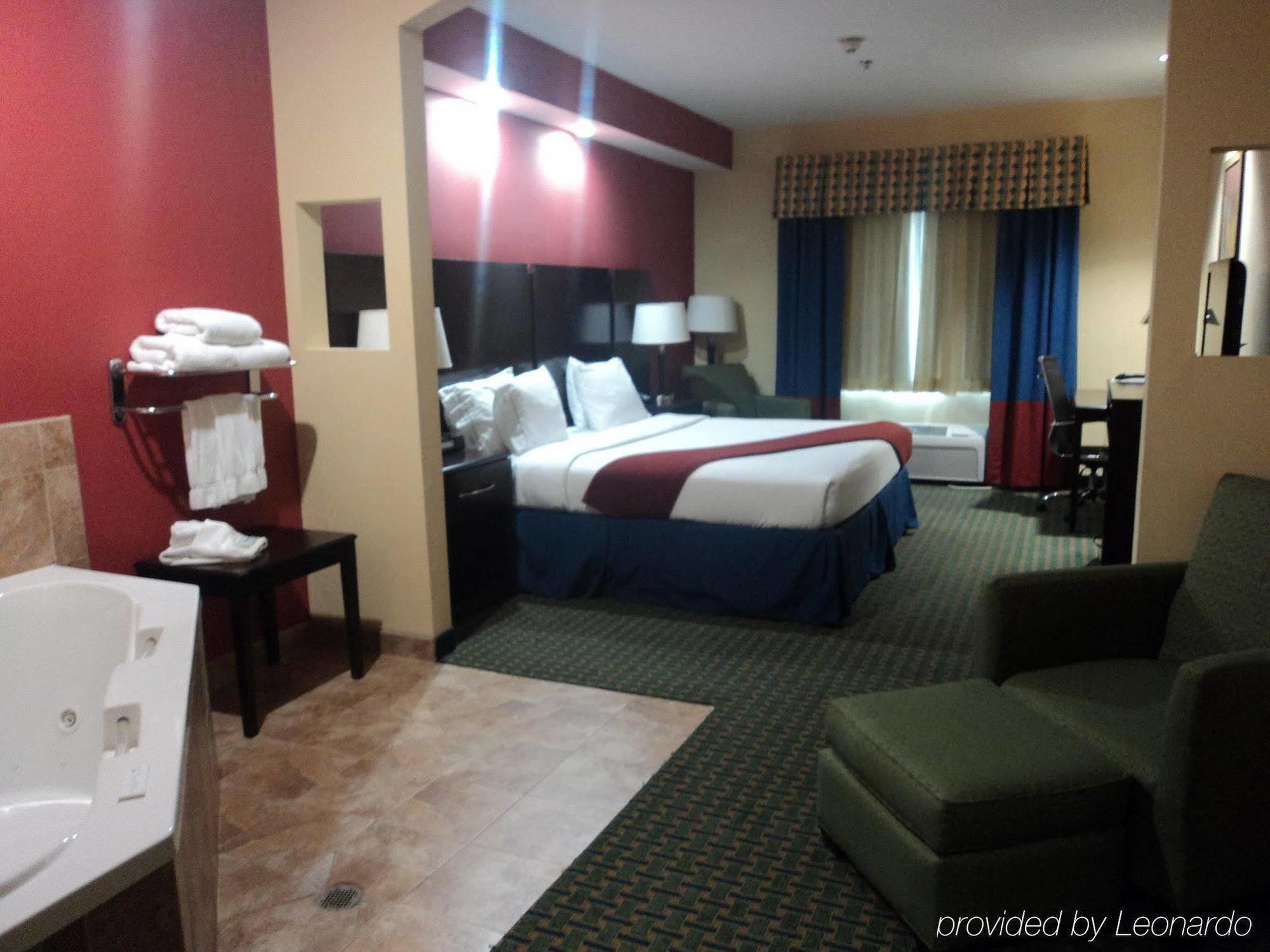 Holiday Inn Express & Suites Lubbock West By Ihg Zimmer foto